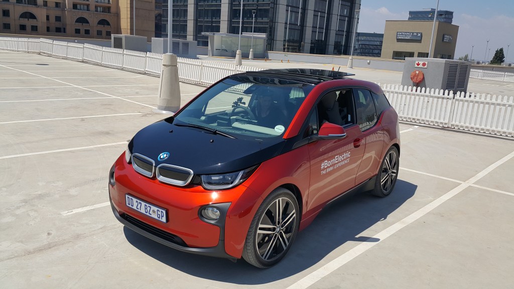 BMW I3 on the Sandton City rooftop. Amazing little 100 metre course, to get a quick feel on the car and acceleration. See our video on our facebook page. 